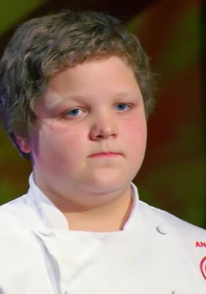 Watch Masterchef Junior S E Junior Edition The Finale Compete