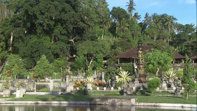 S01:E14 - The Wonders of Bali