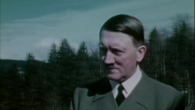 S01:E01 - Hitler's Escape