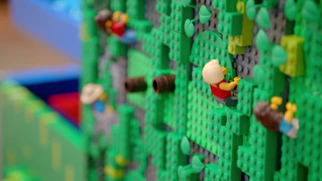 Lego masters uk episodes sale