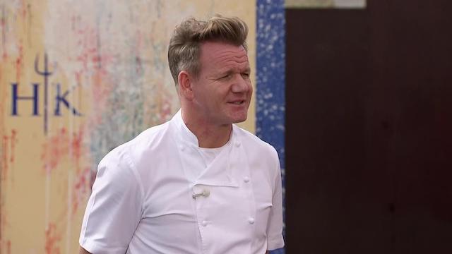 S15:E12 - 7 Chefs Compete