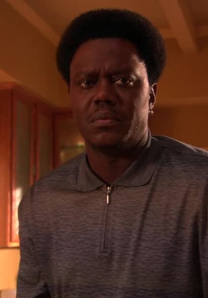 Watch The Bernie Mac Show S02 E18 Maid Man Free Tv Shows Tubi