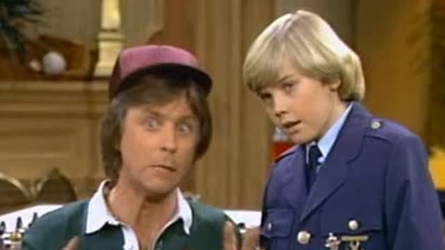 S01:E101 - Silver Spoons