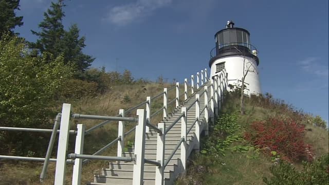 S01:E18 - Beautiful Lighthouses