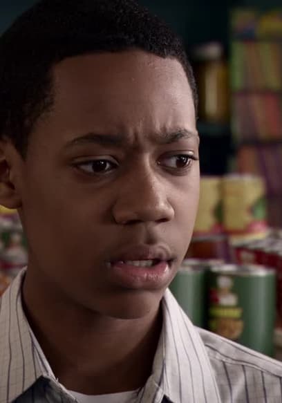 Watch Everybody Hates Chris S04:E06 - Everybody Hate - Free TV Shows | Tubi