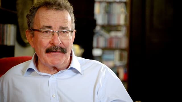 S01:E01 - Robert Winston