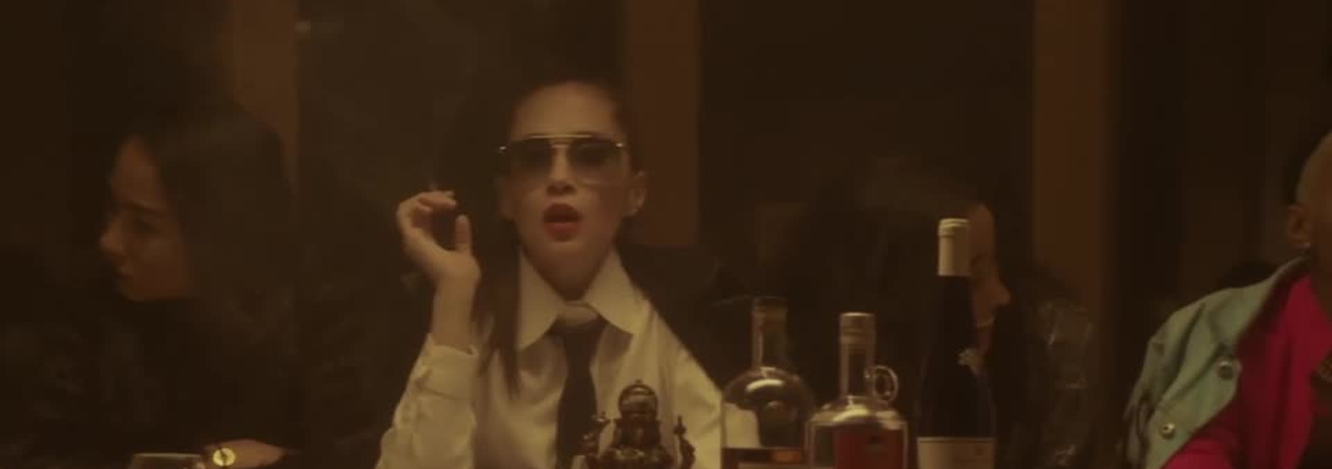 Watch Dressed to Kill S01E01 Episode 1 Free TV Shows Tubi