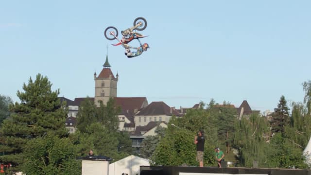 S01:E04 - Only Live Once | FMX Freestyle