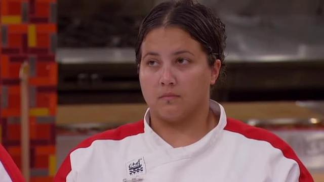 S11:E04 - 17 Chefs Compete