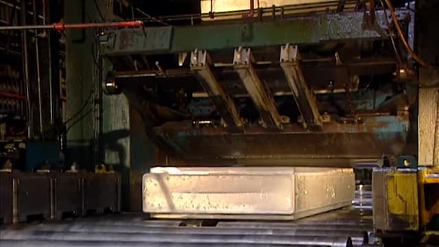 Watch How It's Made S01:E01 - The Very First Episode - Free TV Shows | Tubi