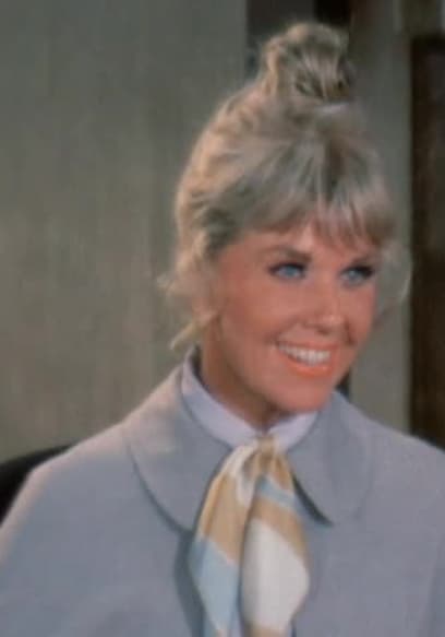 Watch The Doris Day Show S05:E09 - The Music Man - Free TV Shows | Tubi