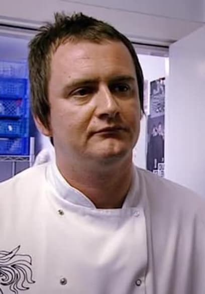 Watch Ramsay's Kitchen Nightmares S05:E01 - Runaway - Free TV Shows | Tubi