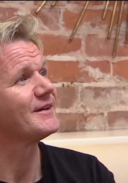 Watch Kitchen Nightmares S04 E06 Down City Free TV Shows Tubi   CJgDEMcEOgUxLjAuMQ==