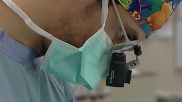 Watch The Surgeons S01:E08 - Dr. Tim Sproule - Free TV Shows | Tubi