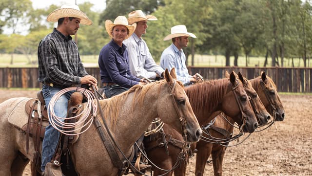 Watch Ultimate Cowboy Showdown S02:E209 - Every Cowboy For Themselves ...