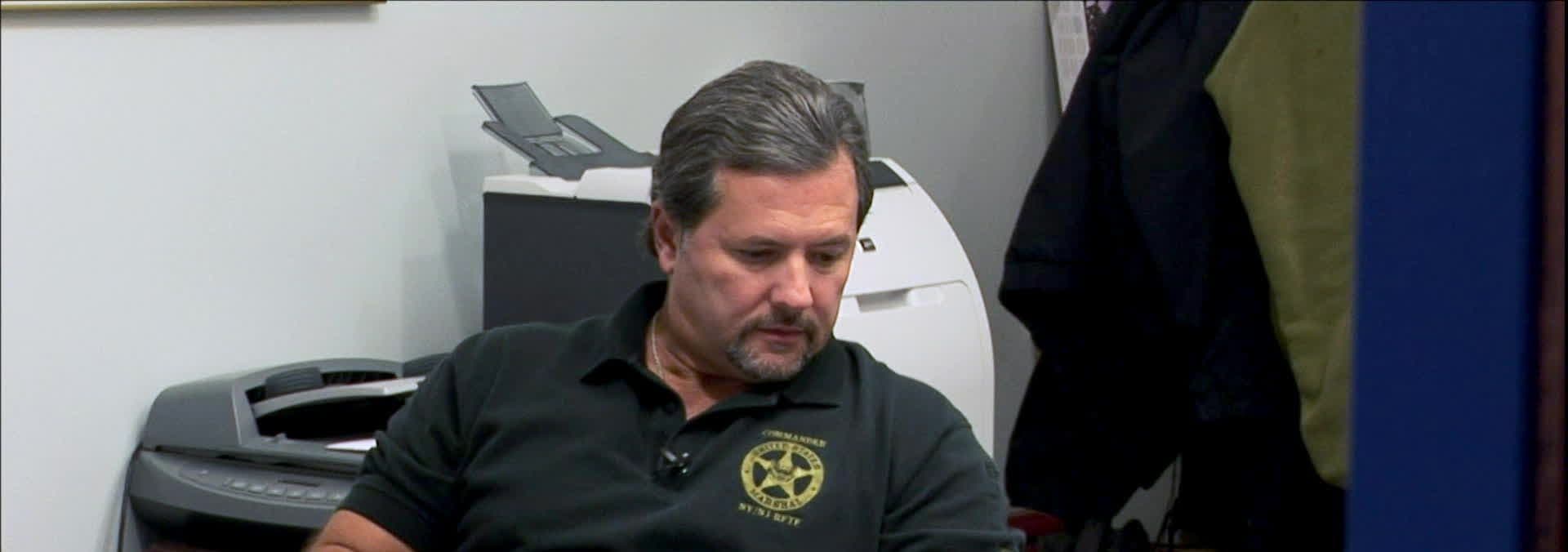 Watch Manhunters: Fugitive Task Force S01:E01 - Third Time's the Charm ...