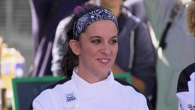 S15:E14 - 5 Chefs Compete