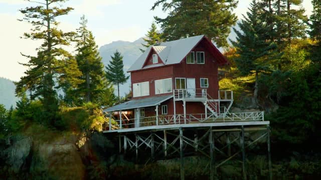 S01:E09 - Hammershoys in Halibut Cove