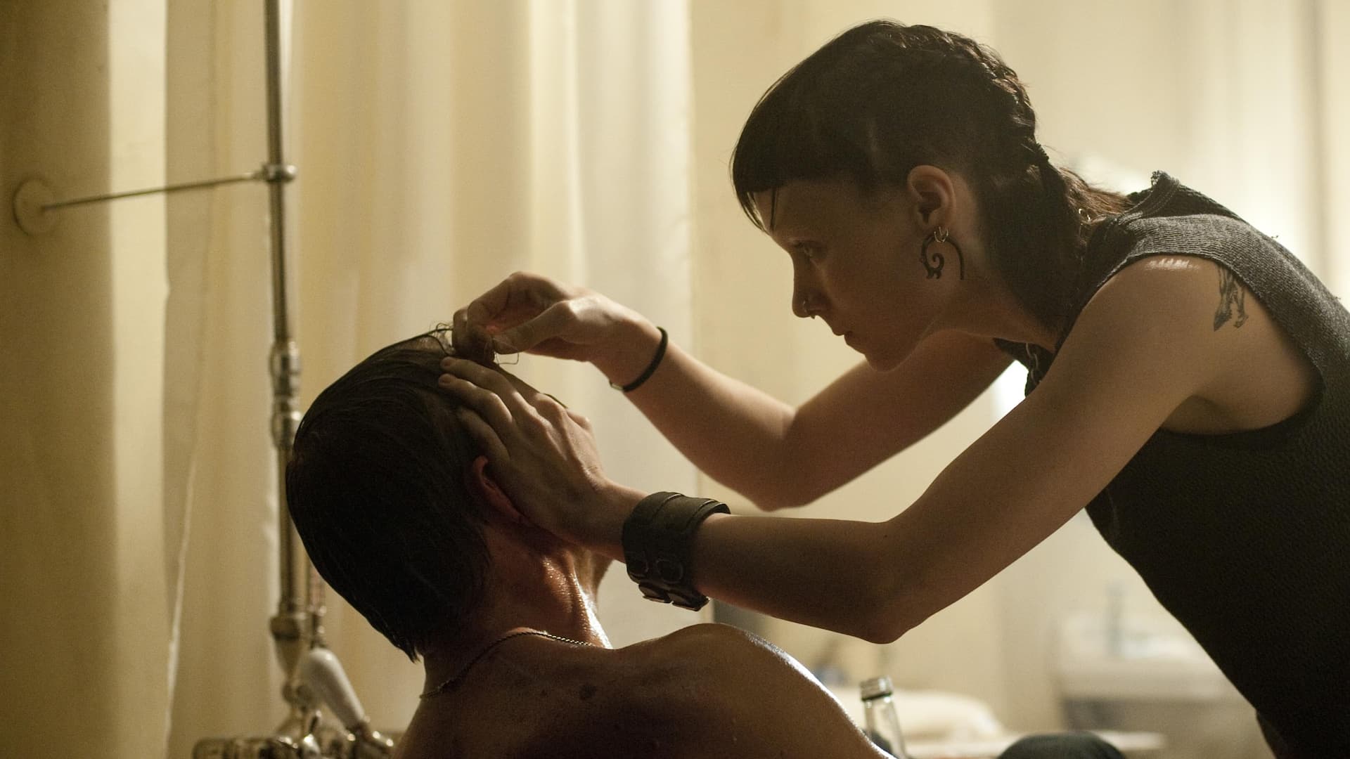Watch The Girl With the Dragon Tattoo (2011) Free Movies Tubi