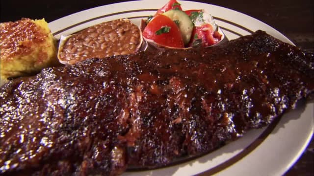 S01:E02 - The Best BBQ Joints in America