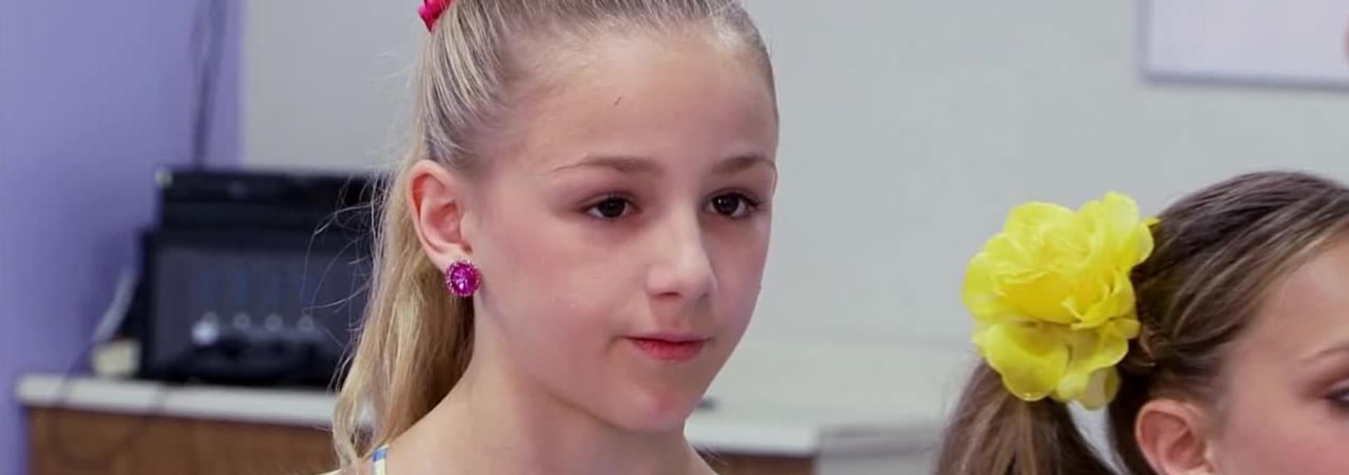 Watch Dance Moms S01E09 From Ballerinas to Showgirls Free TV Shows Tubi