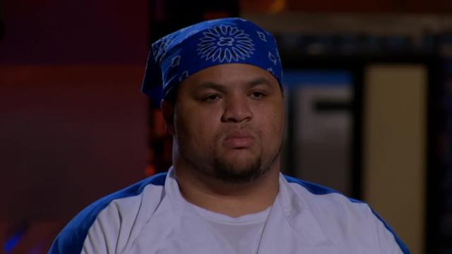 S12:E10 - 11 Chefs Compete