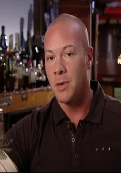 Watch Kitchen Nightmares S02 E08 Jack S On Waterfr Free TV Shows Tubi   CJgDEMcEOgUxLjAuMQ==