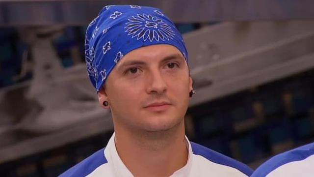 S11:E12 - 9 Chefs Compete