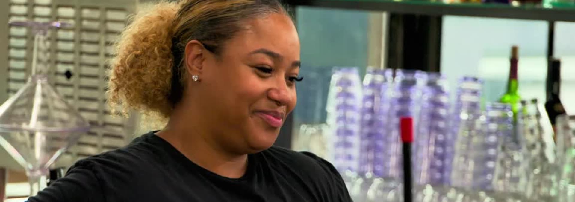 Watch Kitchen Commando S01E01 Crab Boss Free TV Shows Tubi