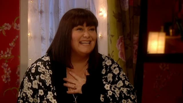 Watch The Vicar of Dibley S03:E08 - Christmas 2006: The Vicar in White ...