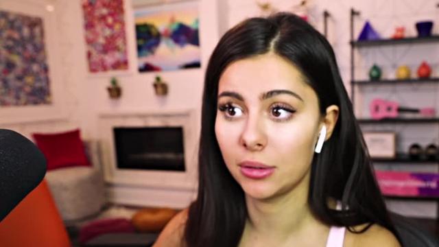 Watch AzzyLand S04:E04 - Viral Makeup Transformation Tutorials / People