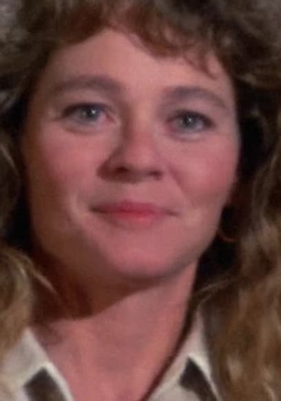 Watch Moonlighting S05:E03 - The Color of Maddie - Free TV Shows | Tubi