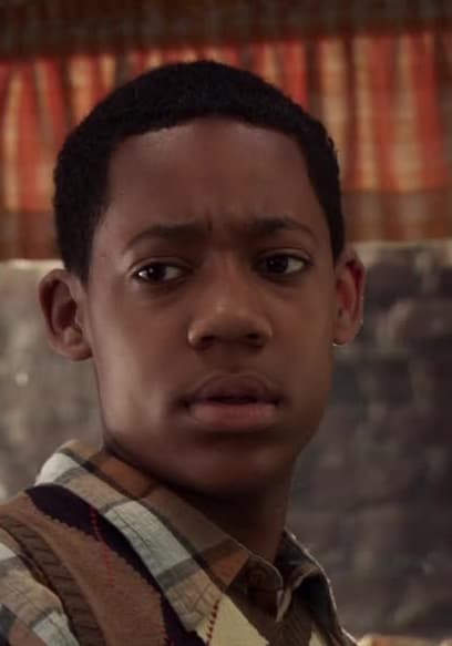 Watch Everybody Hates Chris S04:E07 - Everybody Hate - Free TV Shows | Tubi