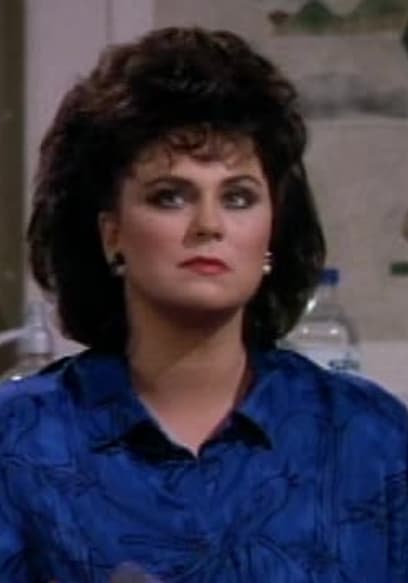 Watch Designing Women S04:E27 - La Place Sans Souci - Free TV Shows | Tubi