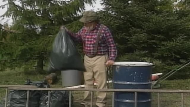 S05:E18 - One Man's Garbage