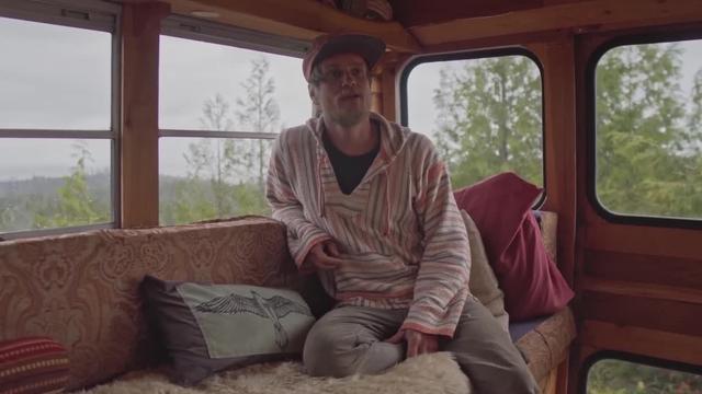 S05:E10 - 4 Years Full Time Living in a School Bus Converted Into Artistic Tiny Home in Rainforest