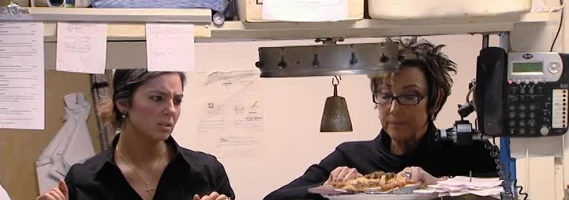 Watch Kitchen Nightmares S05E13 Yanni's Free TV Shows Tubi