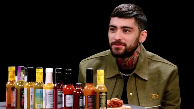 S23:E08 - Zayn Malik Lets the Tears Flow While Eating Spicy Wings