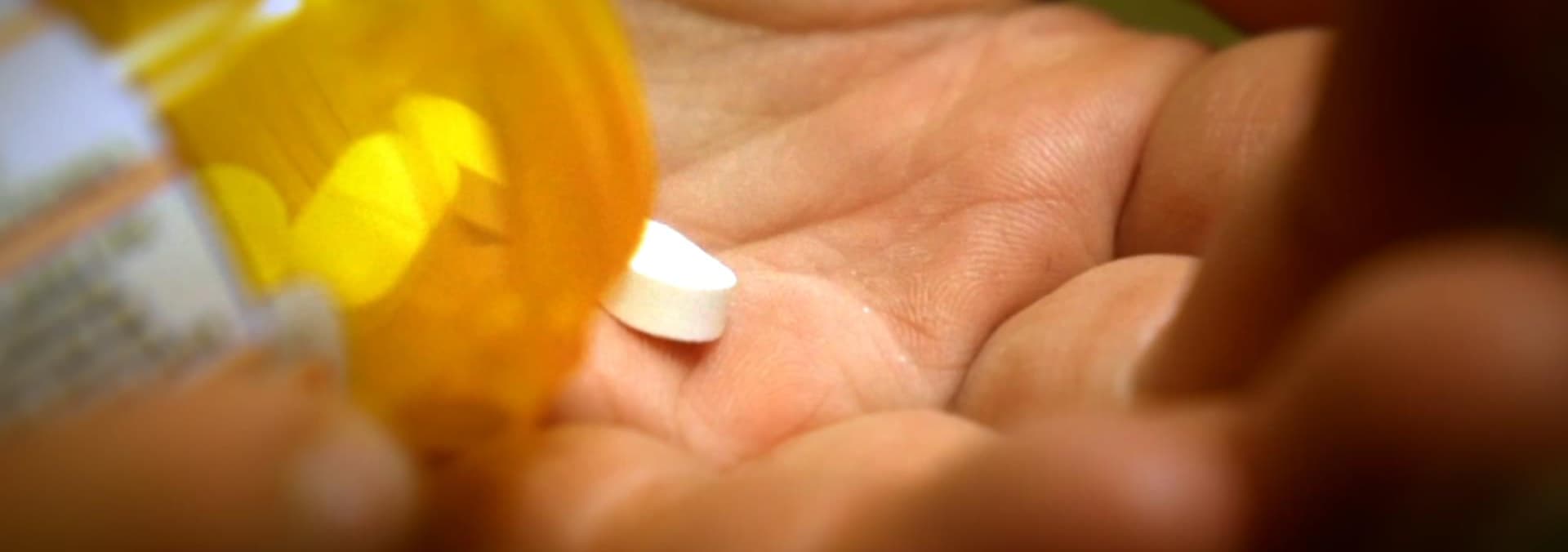 Watch The American Opioid Crisis (2019) - Free Movies | Tubi