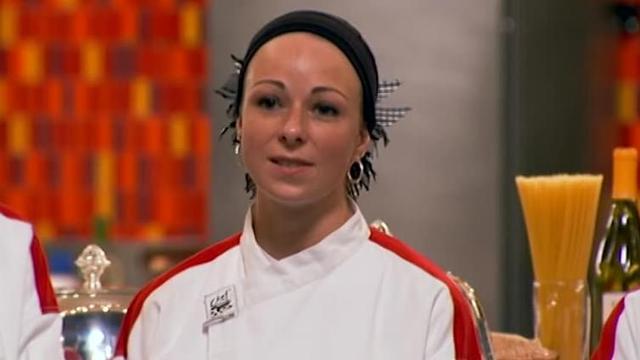 S05:E06 - 11 Chefs Compete