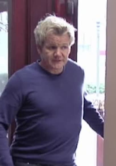 Watch Kitchen Nightmares En Espa Ol S03 E07 Caf T Free TV Shows Tubi   CJgDEMcE